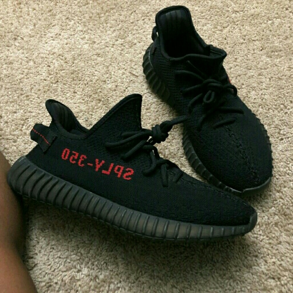 AUTHENTIC yeezy boost 350 V2 Bred Size 9.5